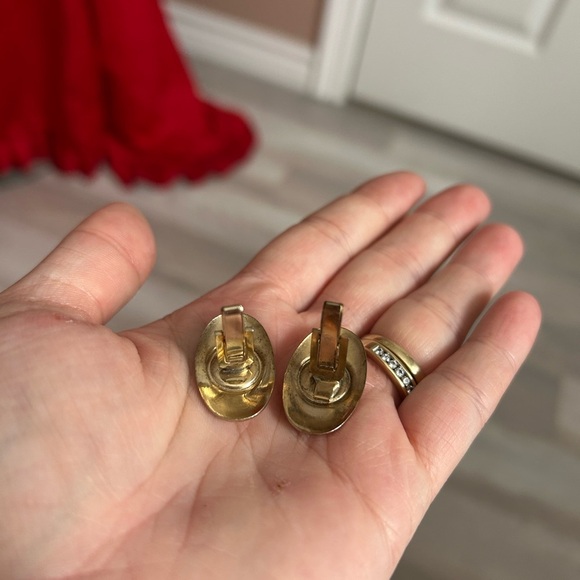 5/$25 Gold vintage 1950 mother of pearl cufflinks for him 💛 HOST PICK - Picture 6 of 7